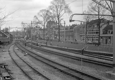 20024 Gezicht op het emplacement van het N.S.-station Utrecht Maliebaan (Nederlands Spoorwegmuseum) te Utrecht, uit het ...
